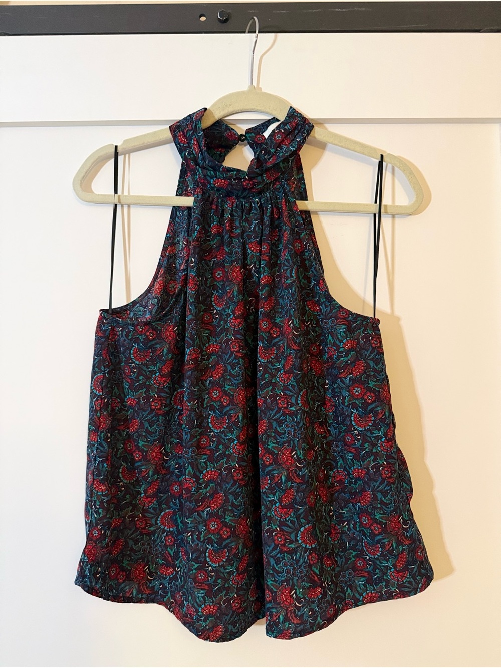 Evereve Floral Halter Tank Top in Teal and Red